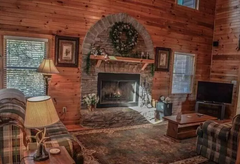 Mountain Rivers Lodge