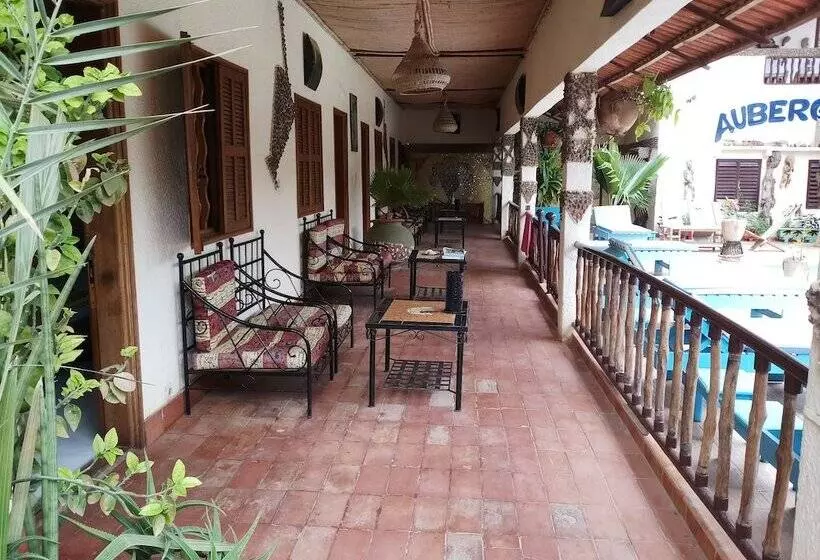 پانسیون Auberge Khady