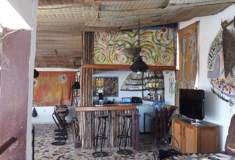 پانسیون Auberge Khady