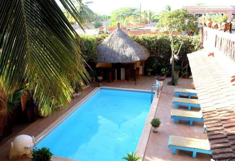 پانسیون Auberge Khady