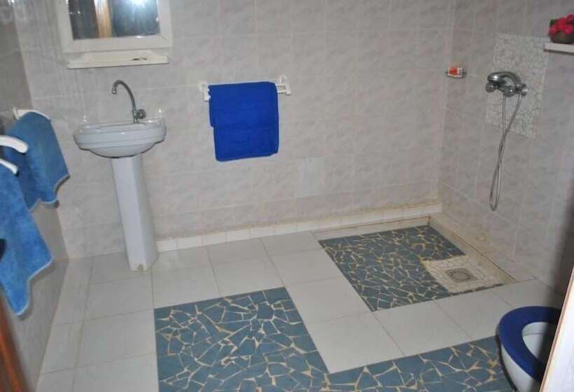 پانسیون Auberge Khady