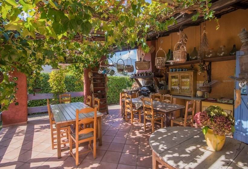 پانسیون Casa Corsa