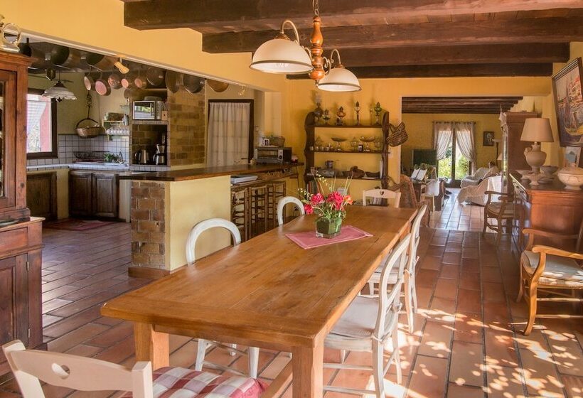 پانسیون Casa Corsa