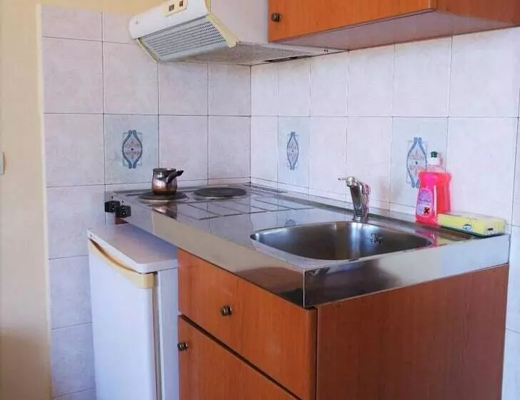 Pensió Ermis Studios