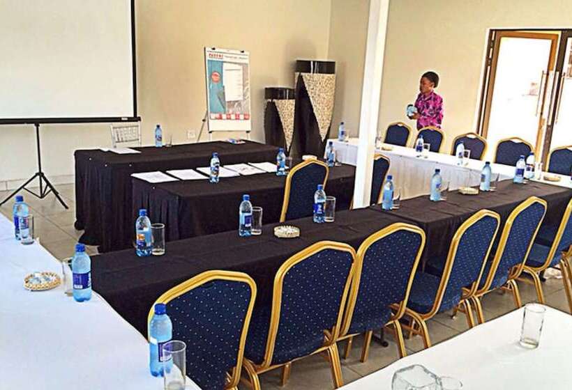 膳宿费 Lakeview Guest House