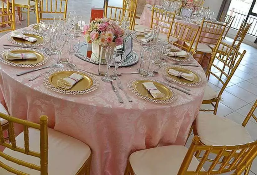 پانسیون Lakeview Guest House