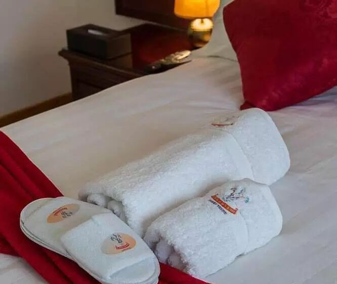 پانسیون Lakeview Guest House