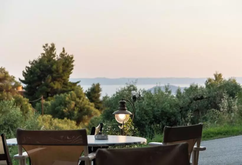 Majatalo Oreiades Guesthouse