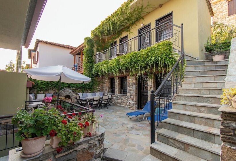 ペンション Oreiades Guesthouse