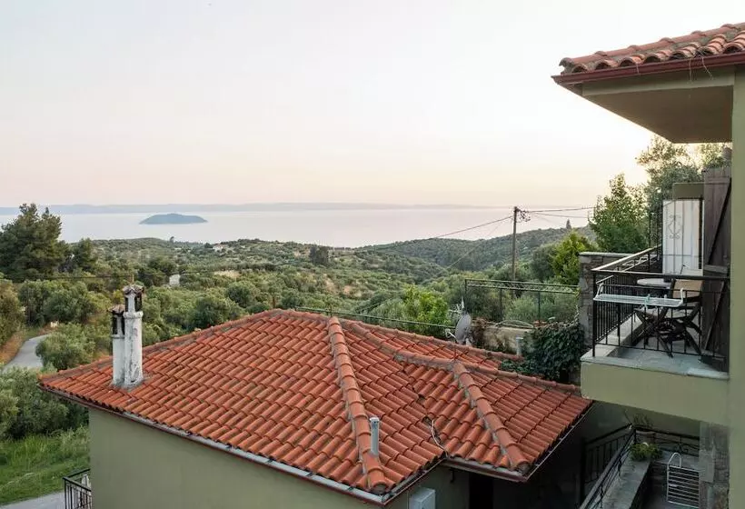 Majatalo Oreiades Guesthouse