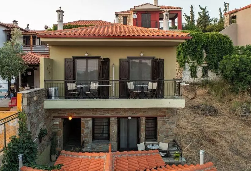 Majatalo Oreiades Guesthouse