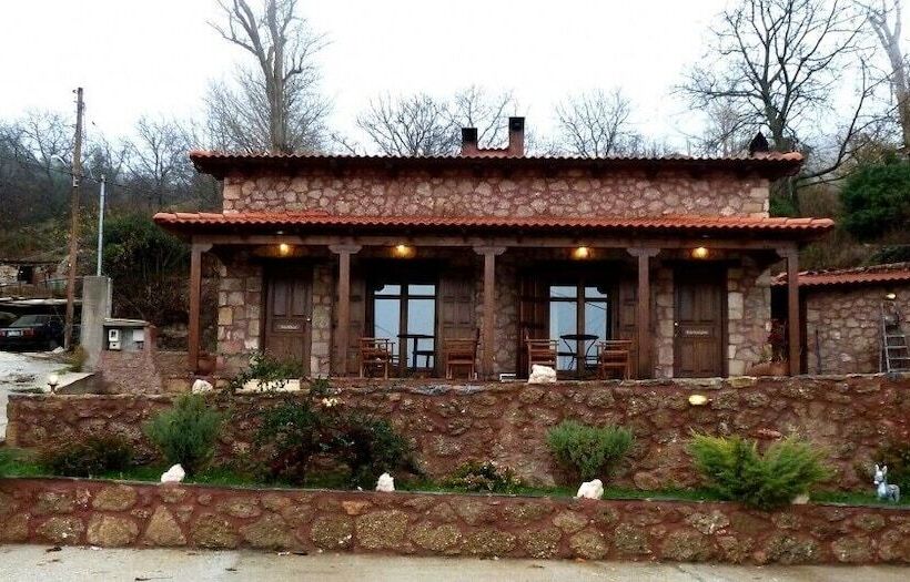 ペンション Paliokastro Guesthouse