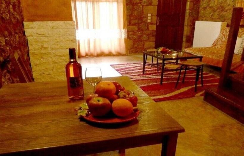 ペンション Paliokastro Guesthouse