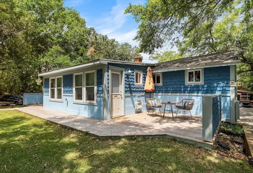 Majatalo Riverside Inn And Cottages