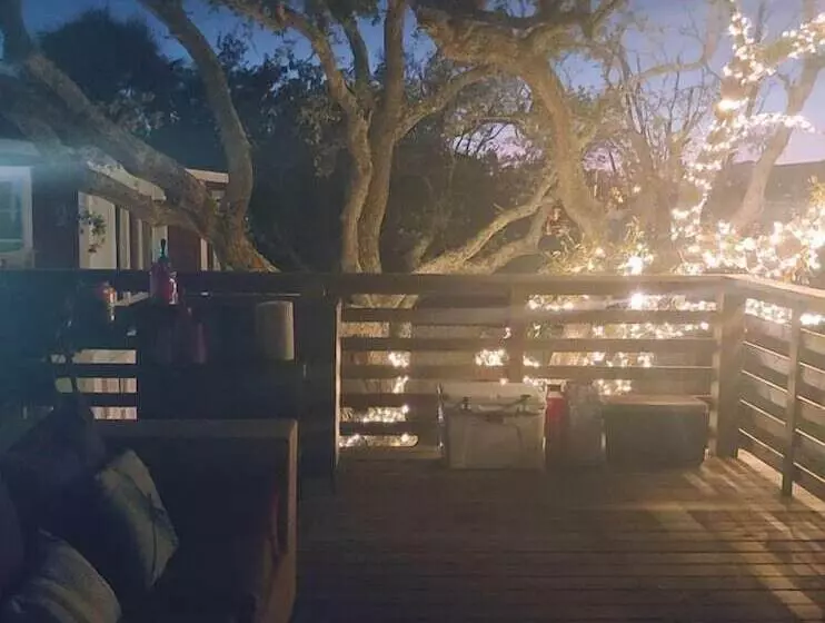 Majatalo Riverside Inn And Cottages