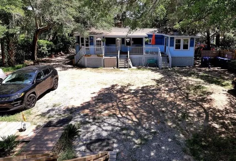 Majatalo Riverside Inn And Cottages