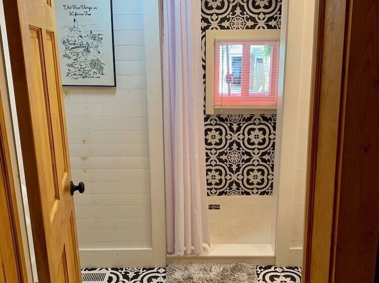 Пансион Riverside Inn And Cottages