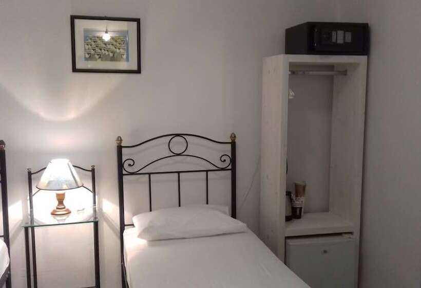 پانسیون Villa Maria