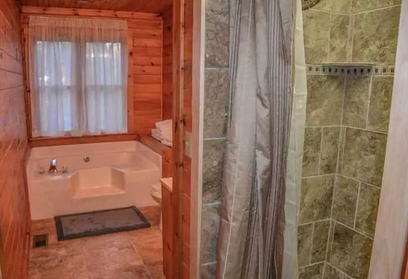 Poppy`s Mountain House