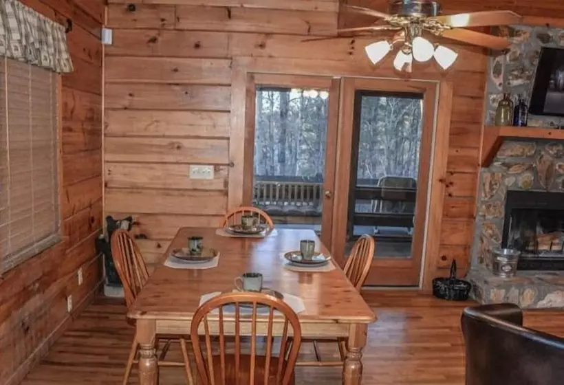 Poppy`s Mountain House