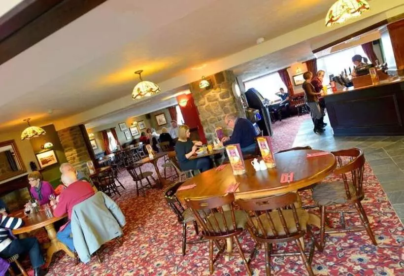 Savoy Country Inn