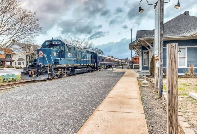 Toccoa River Retreat