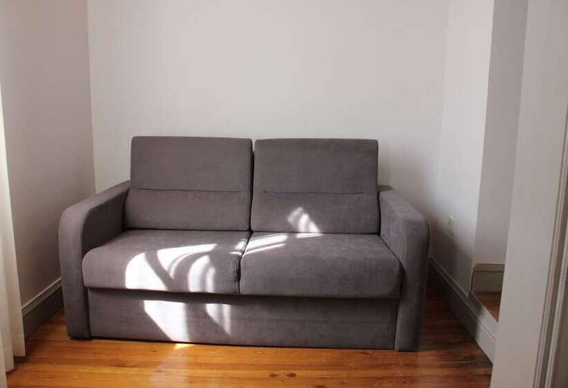 Urla Tarihi Han Otel