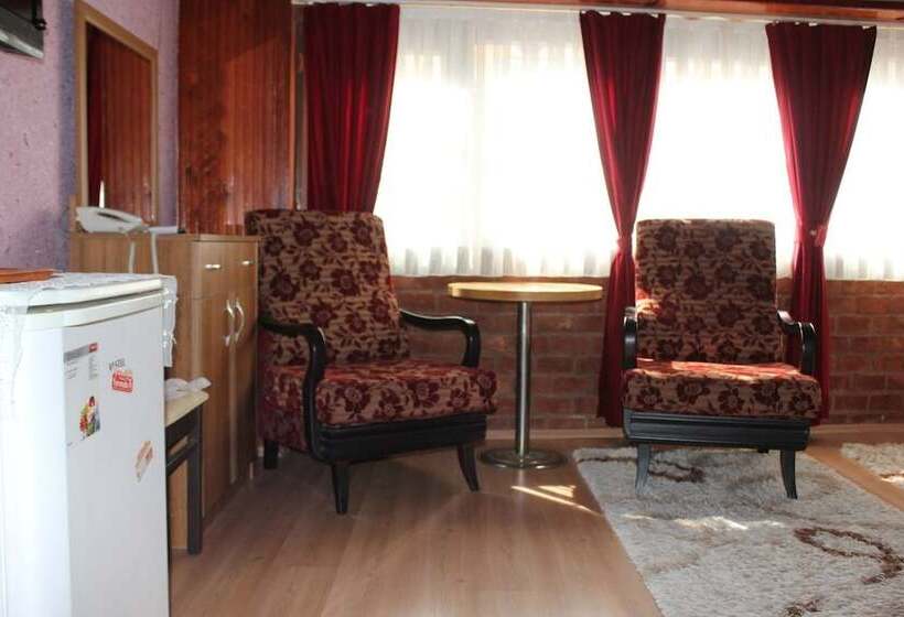 Urla Tarihi Han Otel