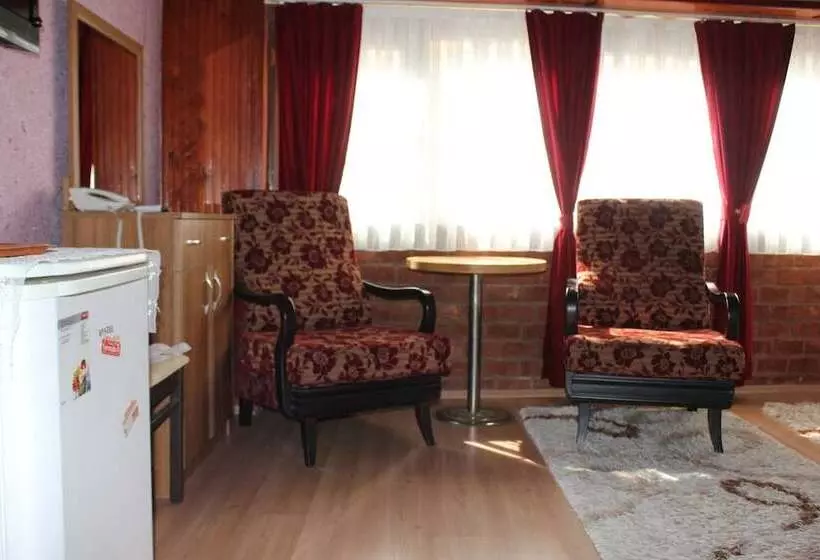 Urla Tarihi Han Otel