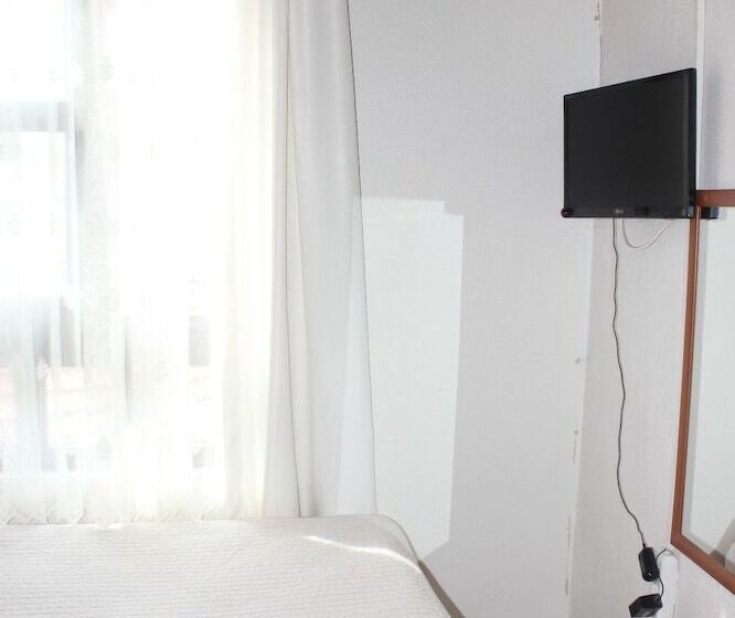 Urla Tarihi Han Otel