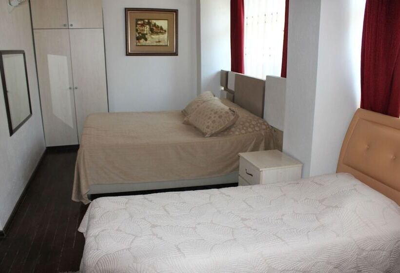 Urla Tarihi Han Otel