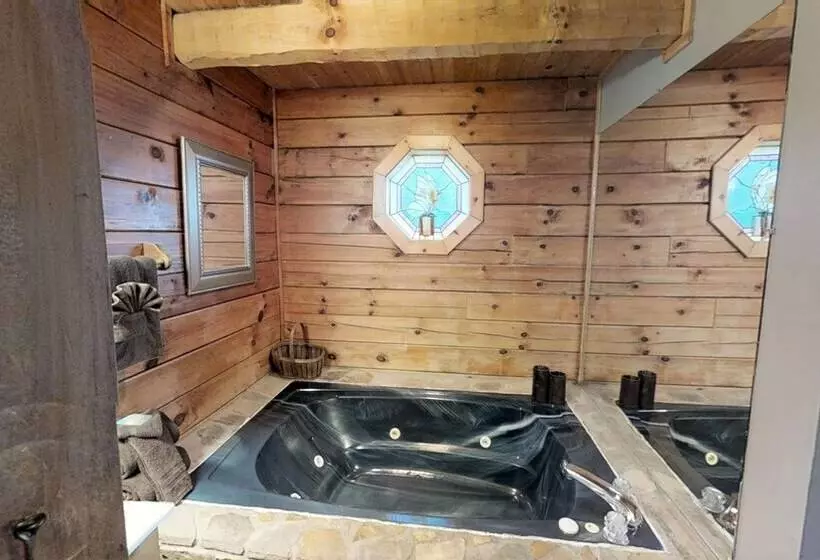 Cozy 1 Bedroom Cabin By Redawning