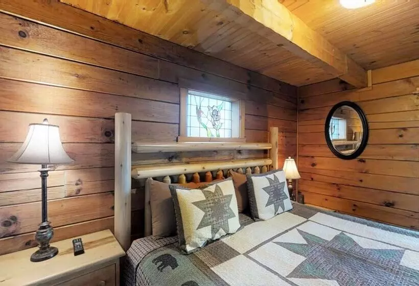 Cozy 1 Bedroom Cabin By Redawning