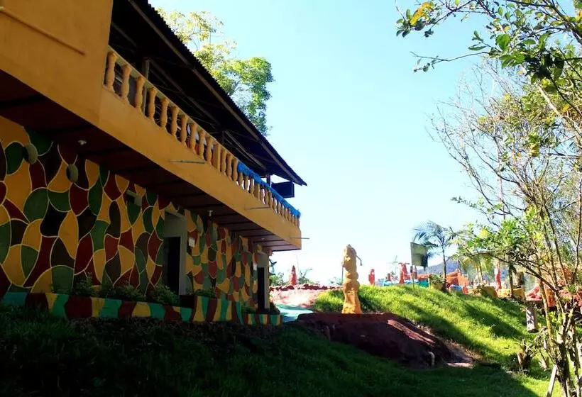 Hotelli Club Paradise