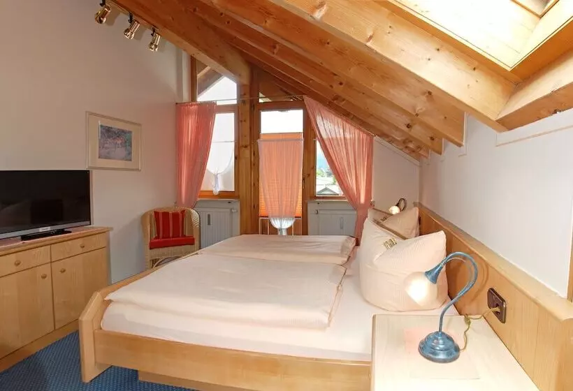 Hotelli Garni Schmideler