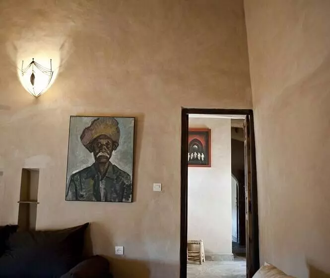 هتل Kasbah Ait Ben Moro