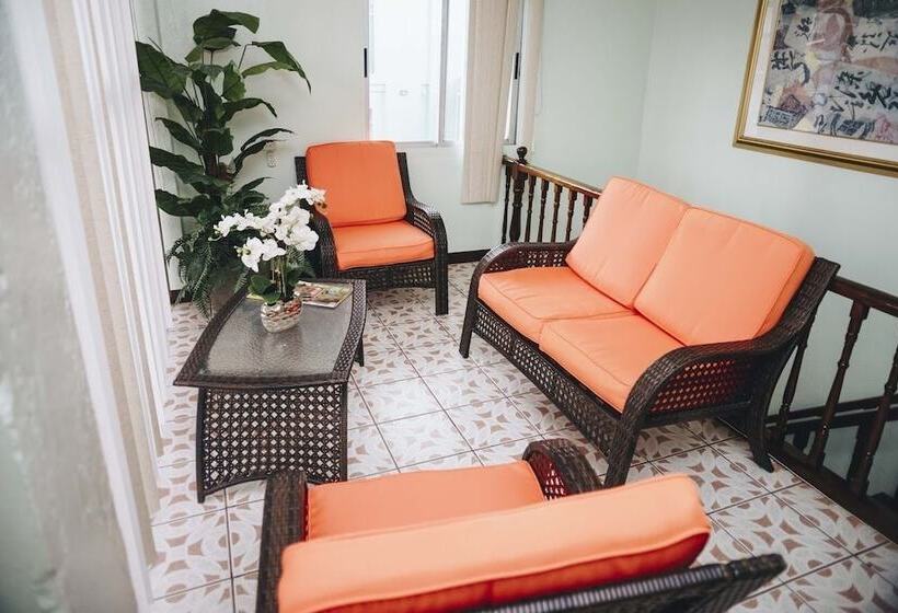 هتل K&vc International