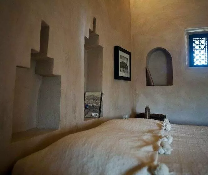 هتل Kasbah Ait Ben Moro