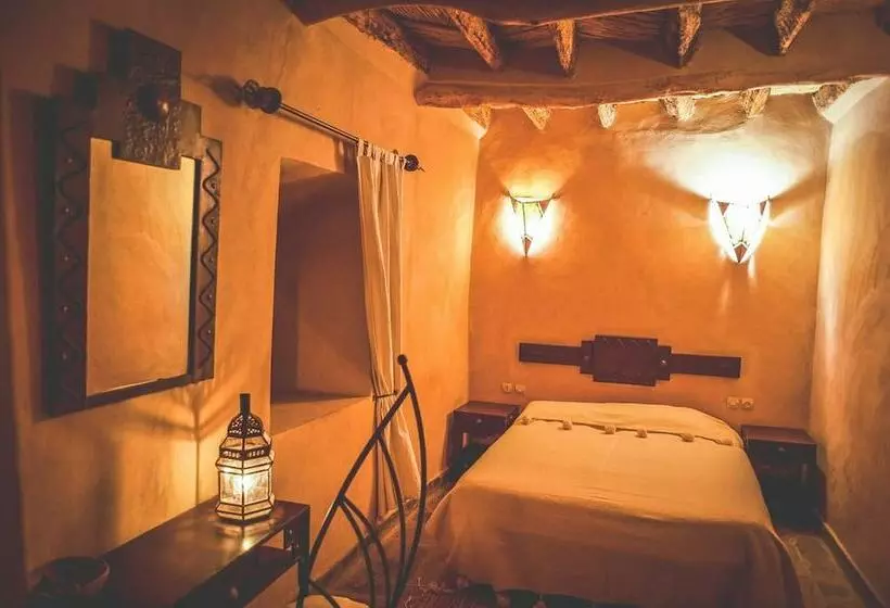 هتل Kasbah Ait Ben Moro