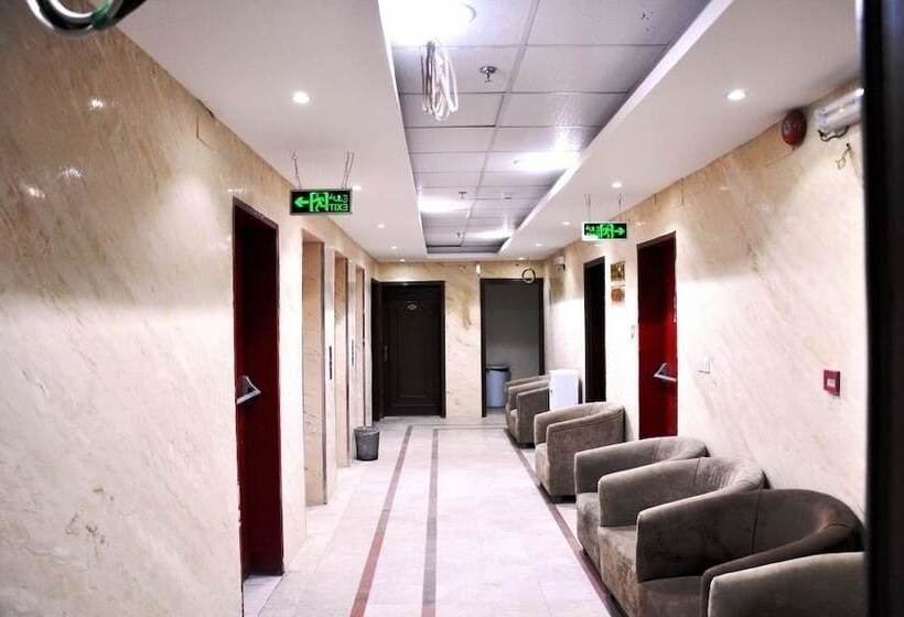 בית מלון כפרי Nour Manazil Alkeram