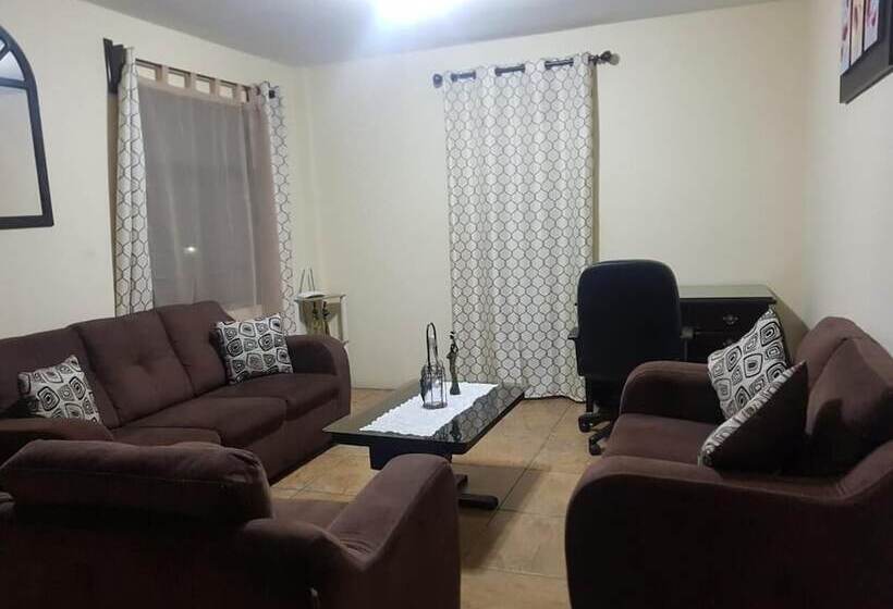 هتل Portal De Occidente