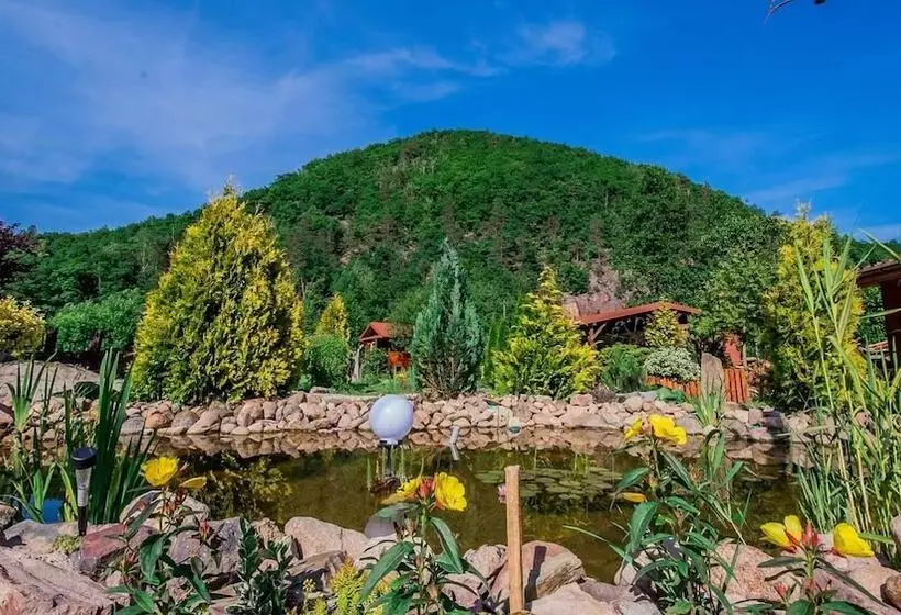 Maaseutuhotelli Eden