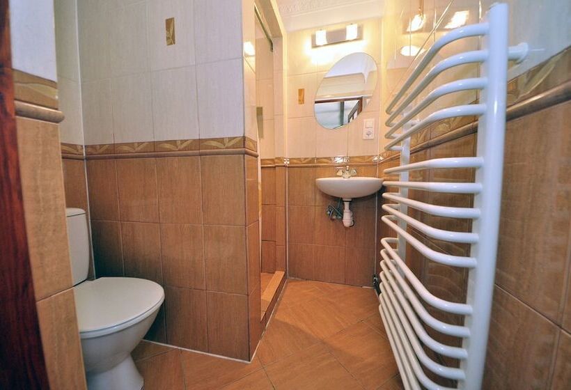 בית מלון כפרי Eden