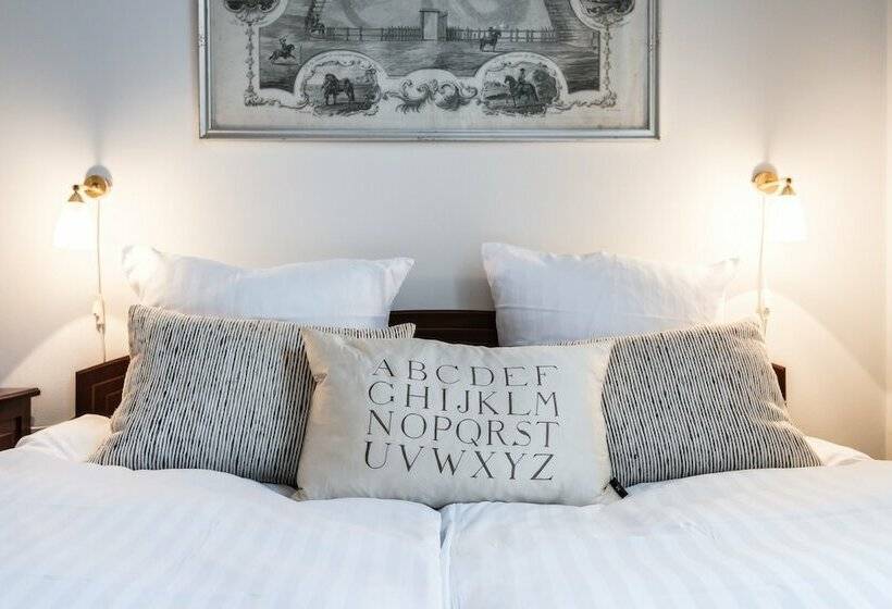 فندق Skjoldenæsholm Slot