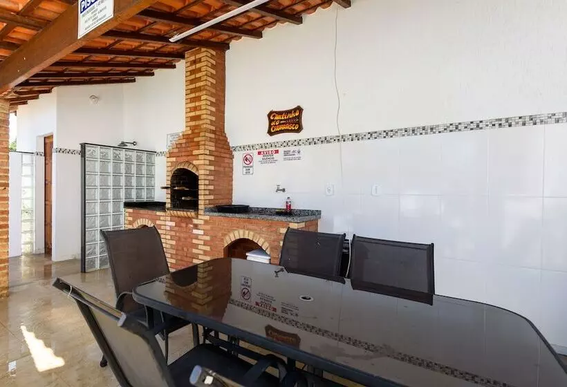 Hotelli Village Itaúna Inn