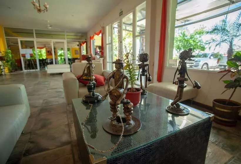 Hotelli Y Spa Termas Del Este