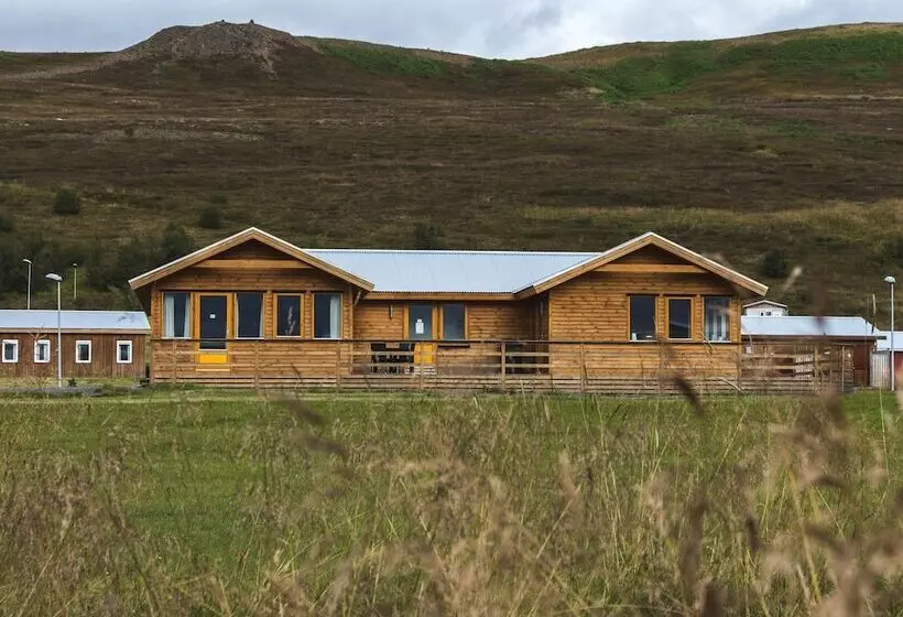 پانسیون Guesthouse Brekka