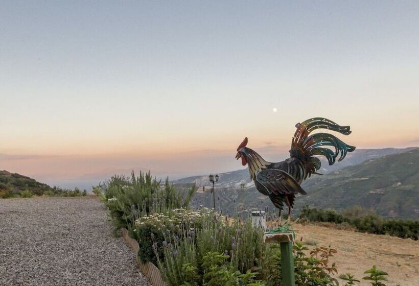 פנסיון Ktima Noosfera Wellness & Retreat Center