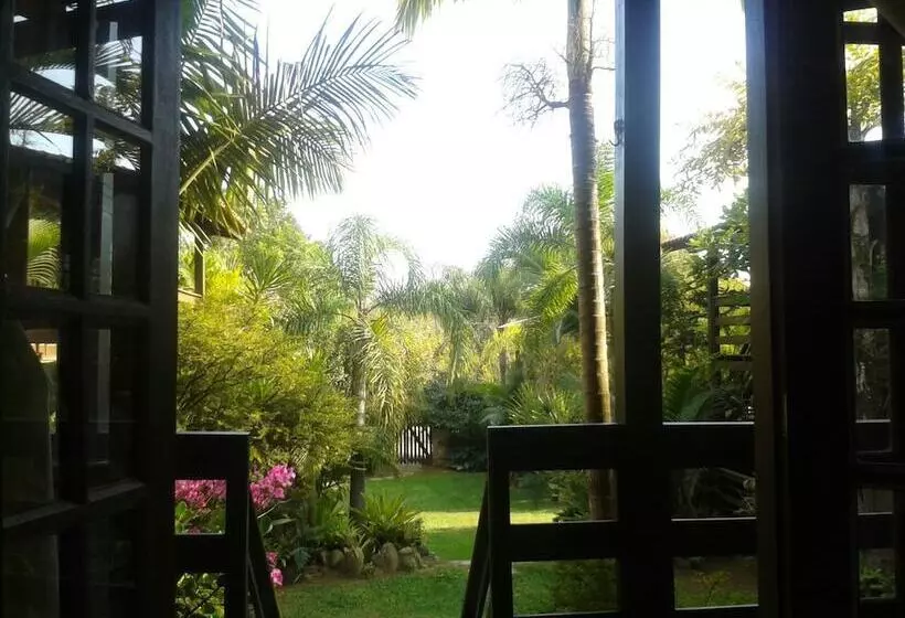 Majatalo Pousada Além Do Jardim