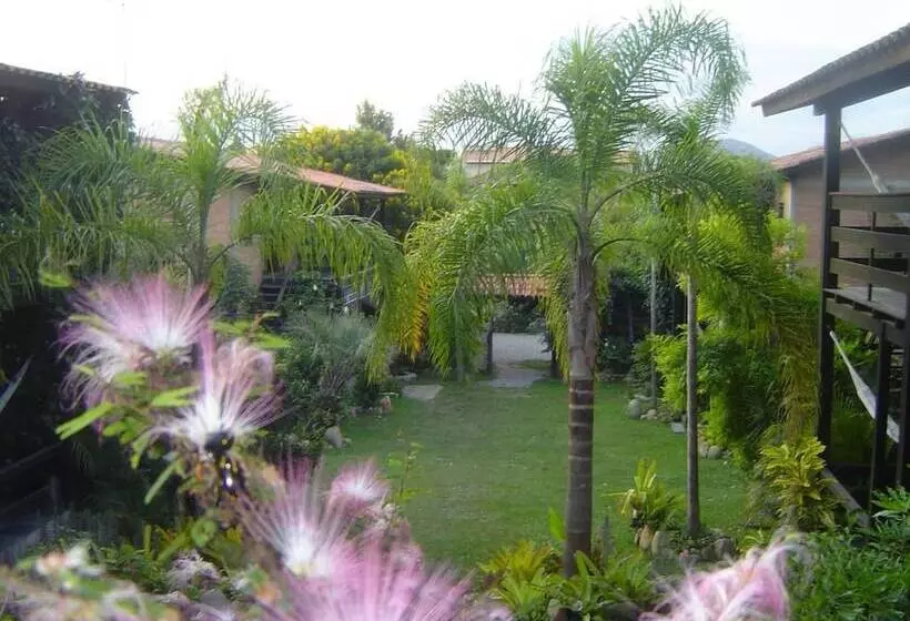 Majatalo Pousada Além Do Jardim